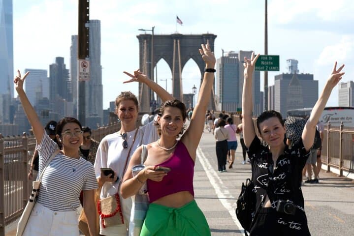 Brooklyn Bridge Self-Guided Game: City Hall to Brooklyn Walking Tour photo 2
