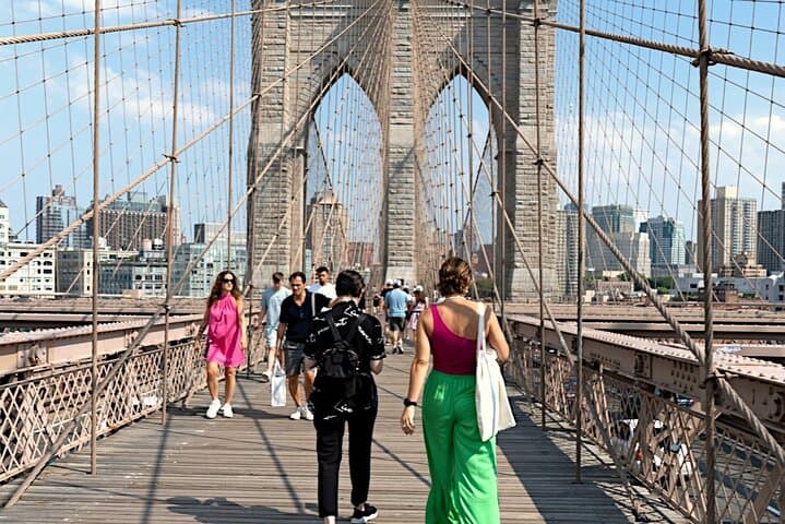 Brooklyn Bridge Self-Guided Game: City Hall to Brooklyn Walking Tour