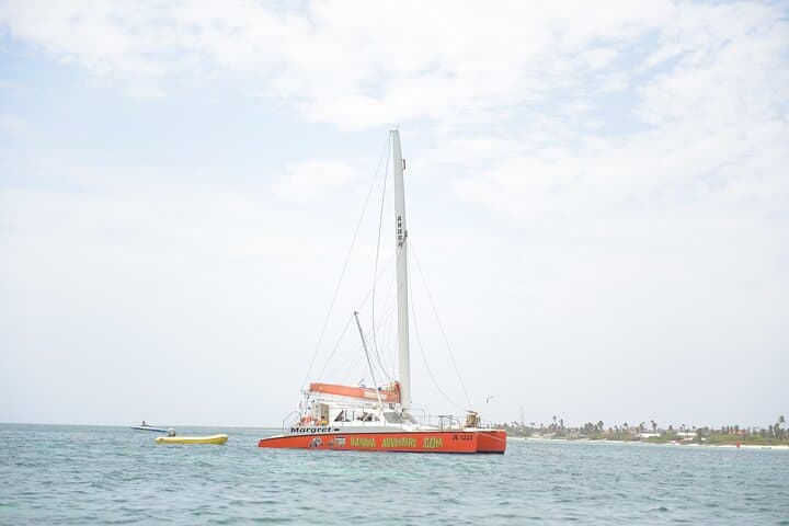 Sail to the Antilla: Aruba Catamaran Snorkel, Shipwreck & Turtle Swim photo 2