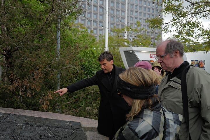 Exploring NYC’s Financial District: Architecture Walking Tour from Battery Park to Ground Zero photo 2