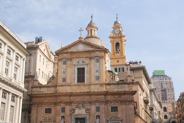 Genoa Scavenger Hunt: Self-Guided Highlights Tour of the Historic Centre