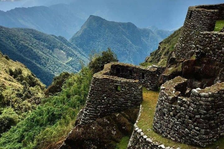 4-Day Inca Trail Trek to Machu Picchu: Dead Woman's Pass & Sun Gate photo 6
