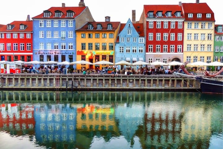 Copenhagen Scavenger Hunt: Self-Guided Audio Tour of City Highlights photo 5