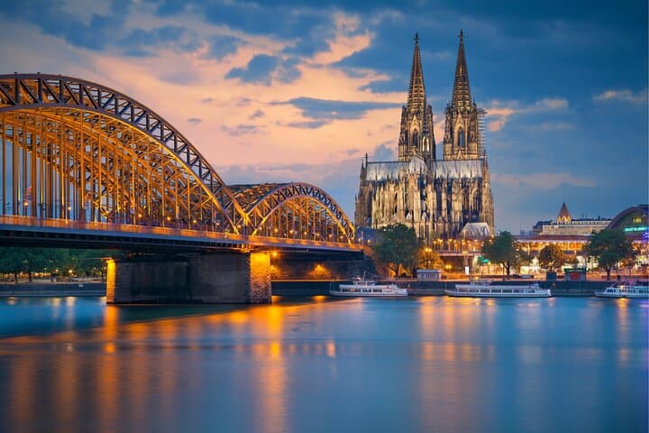 Cologne Scavenger Hunt: Self‑Guided Audio Walking Tour of Old Town photo 3