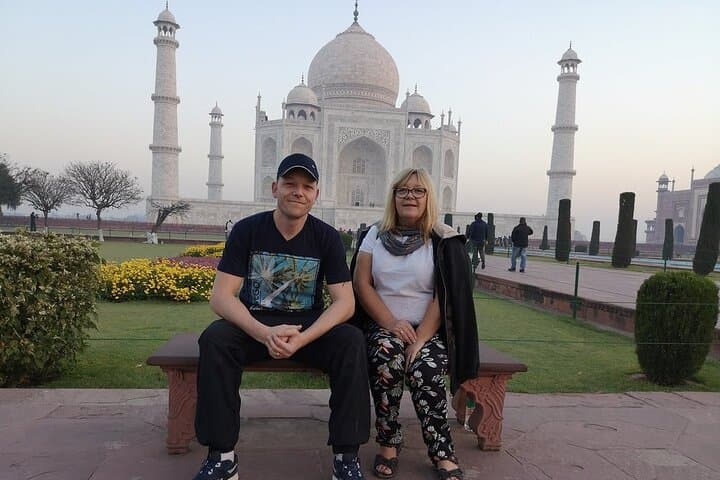 Jaipur to Agra Day Tour: Taj Mahal, Agra Fort & Fatehpur Sikri in One Day