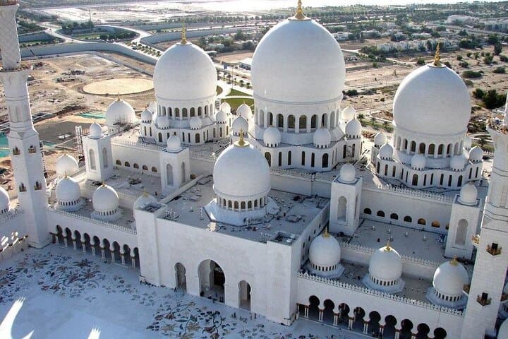 Abu Dhabi Day Trip from Dubai: Sheikh Zayed, Heritage Village & Ferrari World photo 3