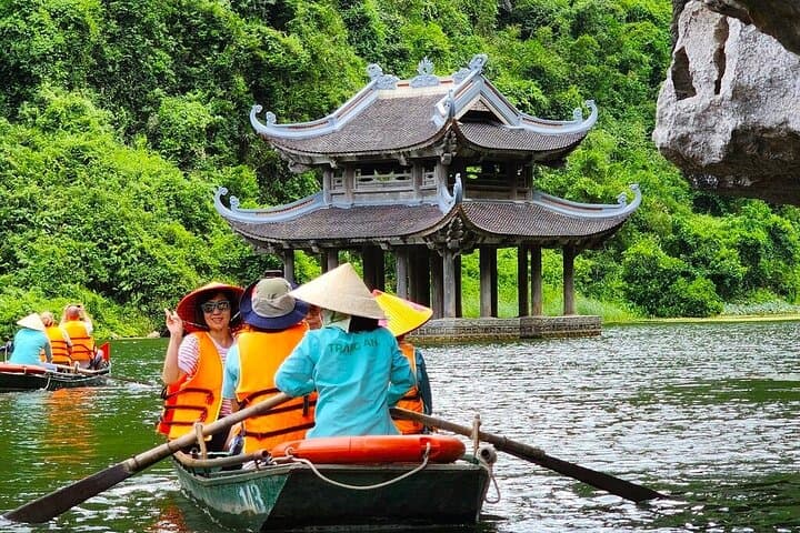 Ninh Binh Day Trip: Bai Dinh, Trang An & Mua Cave in One Day photo 2