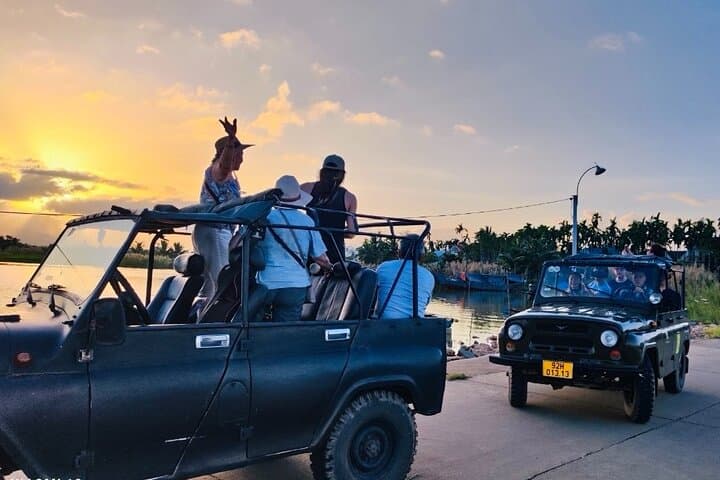 Hoi An Sunset Jeep Expedition: Cocktails, Rice Fields & Vy's Bistro