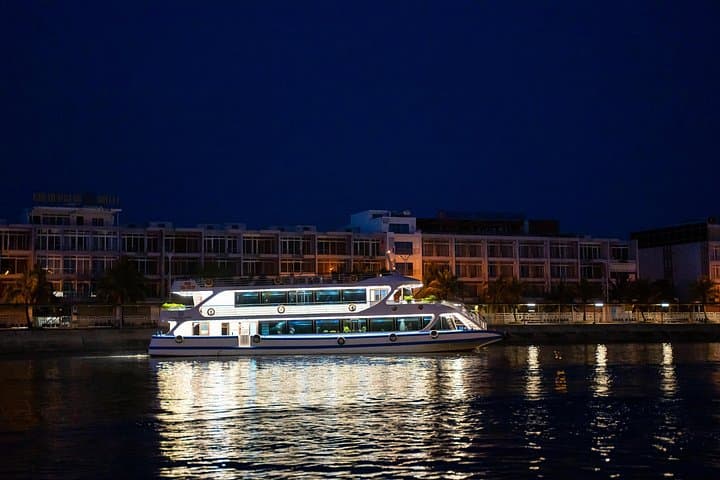 Full-Day Victory Star Cruise: Halong Bay Caves, Kayaks & Sunset Jacuzzi photo 2