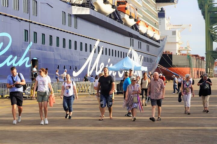 Private Ho Chi Minh City Shore Excursion from Phu My Port — Full-Day Saigon Highlights