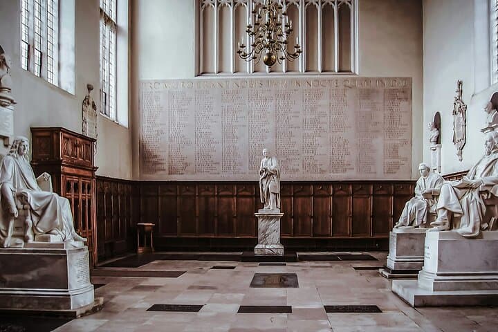 Cambridge & Medieval England Day Tour from London — Punting, Colleges & Saffron Walden photo 2