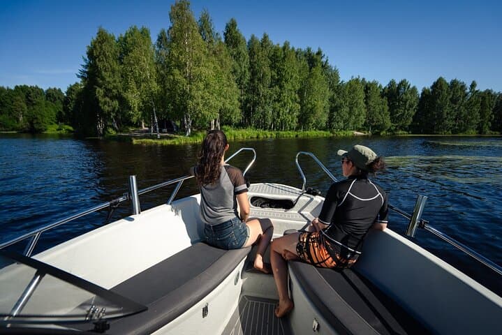 Midnight Sun Fishing & Sightseeing Boat Tour in Rovaniemi — Arctic River Adventure photo 4