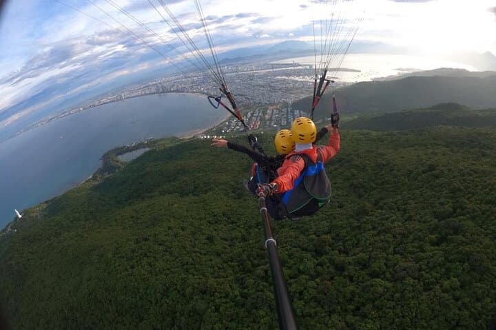 Private Paragliding Over Son Tra (Monkey Mountain) — Da Nang Extended Flight photo 5