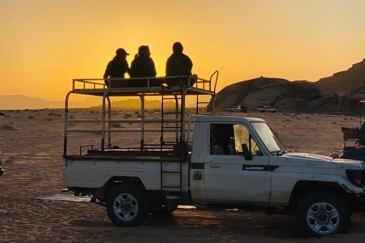 Wadi Rum Sunset Jeep Tour and Overnight Bedouin Camp Experience