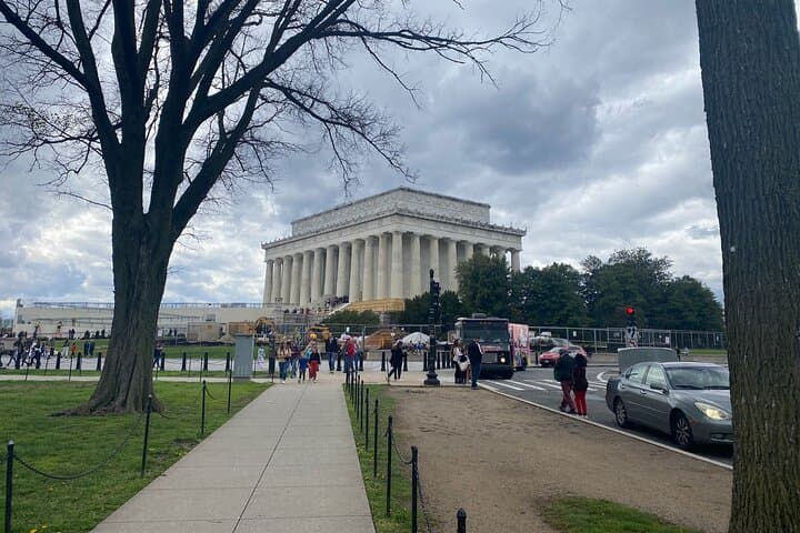 Explore Washington DC in Style: 4-Hour Private Tour in a Luxury Sprinter Van photo 3