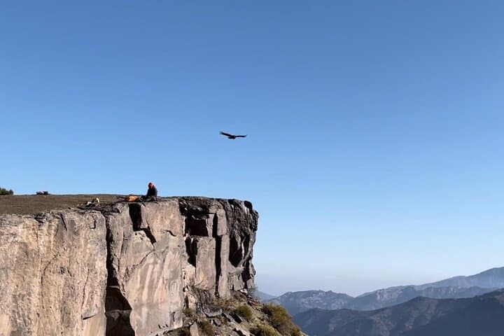 Full-Day Condor Viewpoint Hike in Cajón del Maipo — Trek to Mirador de Condores photo 2