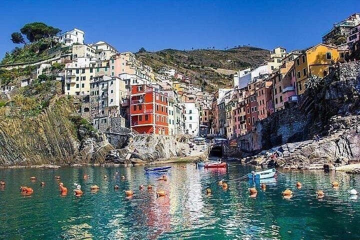 Cinque Terre Full-Day Trip from Florence — Bus, Train & Boat to the Five Villages photo 2