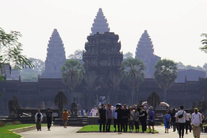 2-Day Private Angkor Explorer: Sunrise at Angkor Wat, Ta Prohm & Banteay Srei photo 3