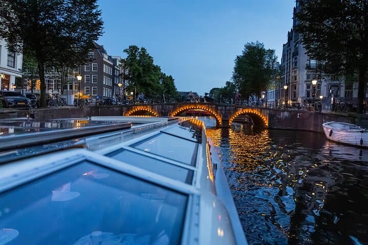 Amsterdam Evening Canal Cruise: 90-Min Night Cruise with Wine & Cheese photo 2