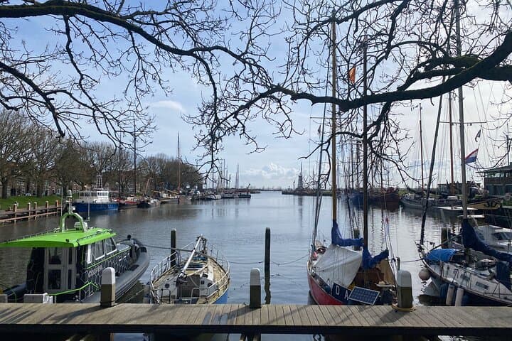 Solve the Explosive Enkhuizer: Enkhuizen Escape City Walk