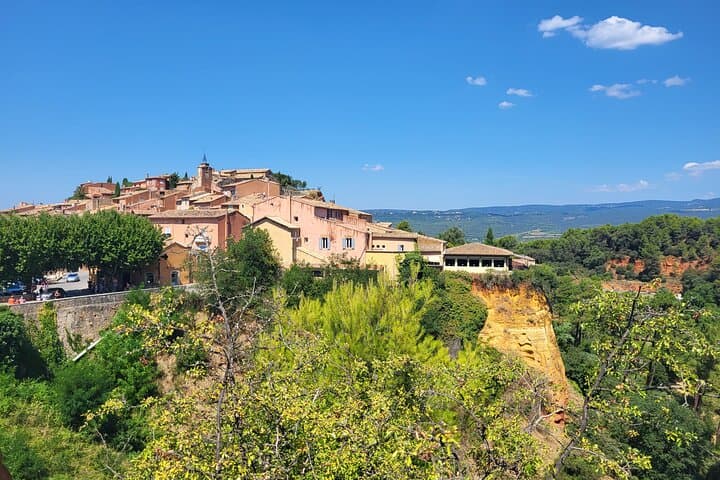 Highlights of Provence in One Day: Avignon to Luberon Day Tour photo 4