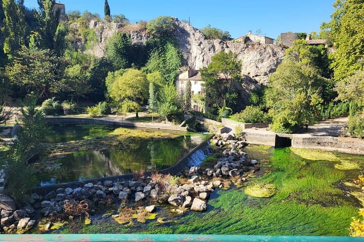 Highlights of Provence in One Day: Avignon to Luberon Day Tour