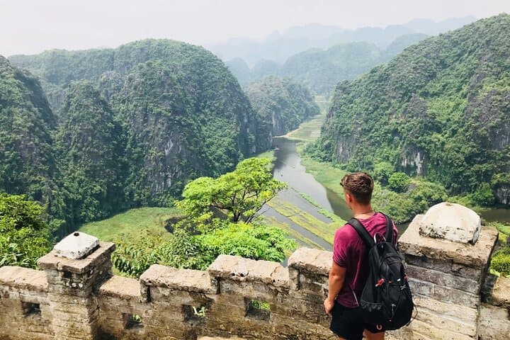 Full-Day Ninh Binh: Hoa Lu & Tam Coc Luxury Tour from Hanoi photo 5