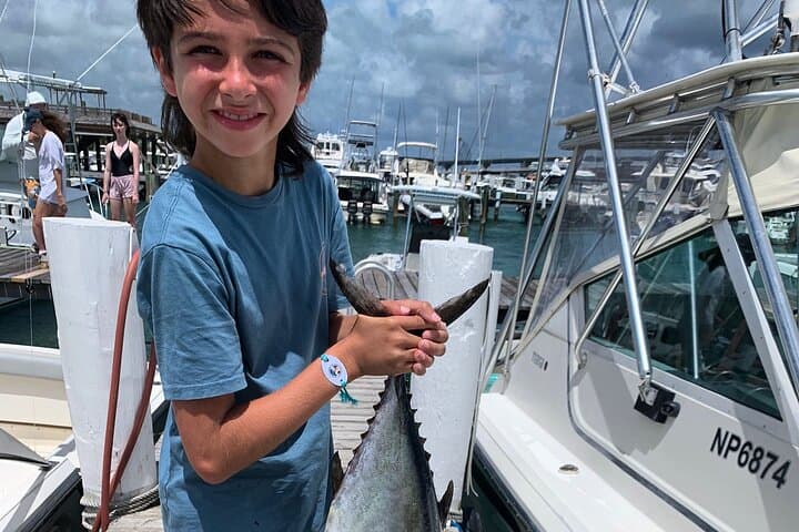 Dream Works 53ft Private Charter: 4-Hour Nassau Fishing & Snorkel Adventure photo 2