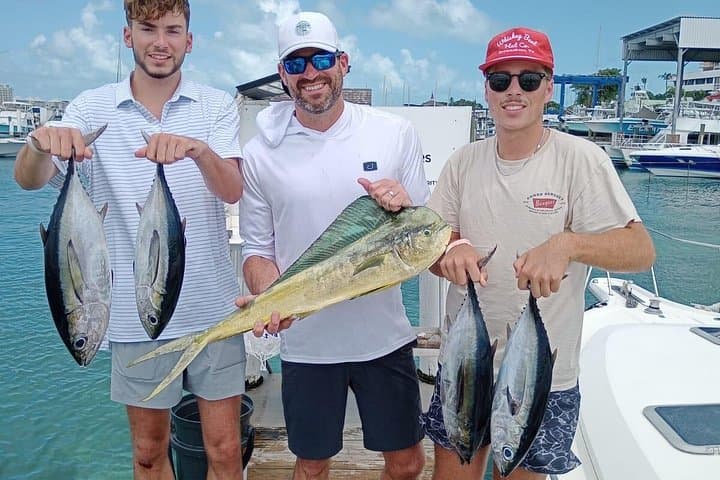 Dream Works 53ft Private Charter: 4-Hour Nassau Fishing & Snorkel Adventure photo 3