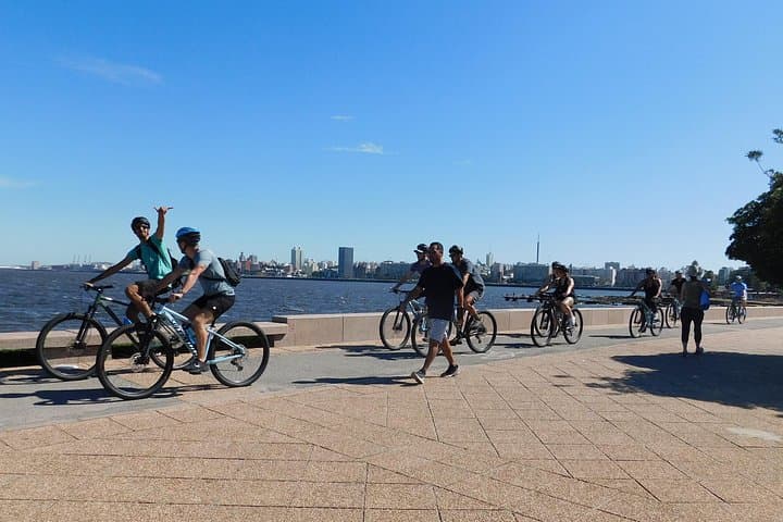 Montevideo Bike Tour for Cruise Passengers: Rambla & Historic City Ride photo 2