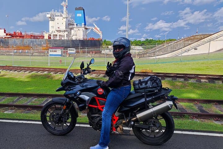 Panama 2-Day High-End Motorcycle Tour: Coast-to-Mountain VIP Ride photo 6