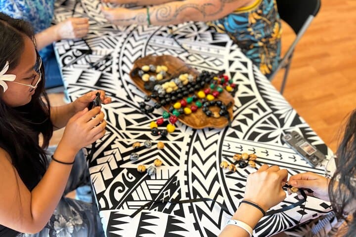 Make a Kukui Nut Bracelet on Maui: Hands-On Hawaiian Craft Workshop in Kahului photo 2