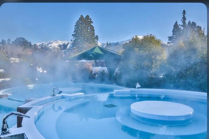 Hanmer Springs Hot Pools Day Trip from Christchurch — Thermal Baths & Alpine Trails photo 6