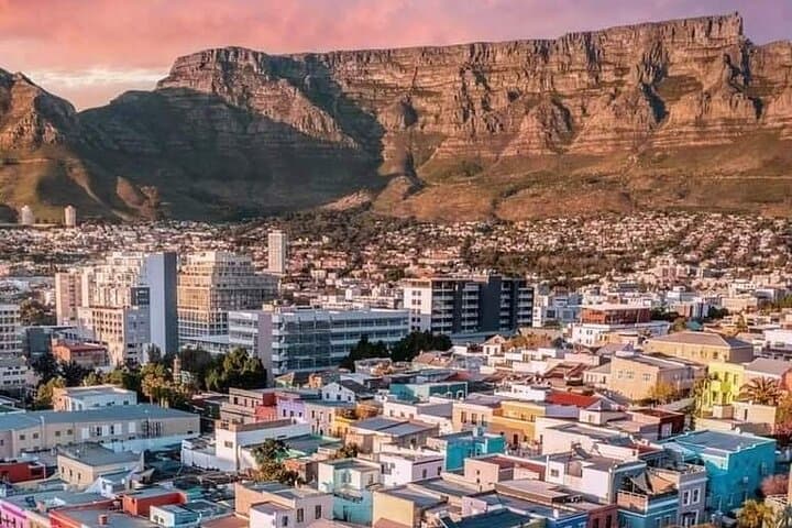 Experience the Six Wonders of Cape Town in 3 Days — Table Mountain, Robben Island & Winelands