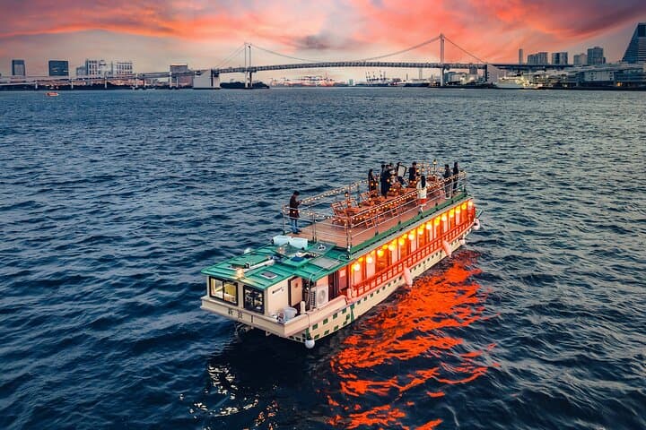 Tokyo Bay Yakatabune Dinner Cruise with Live Shamisen Show & Drinks photo 2