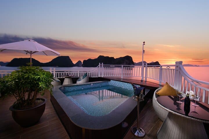 Overnight Halong Bay Cruise: 2-Day All-Inclusive Tour from Hanoi photo 4