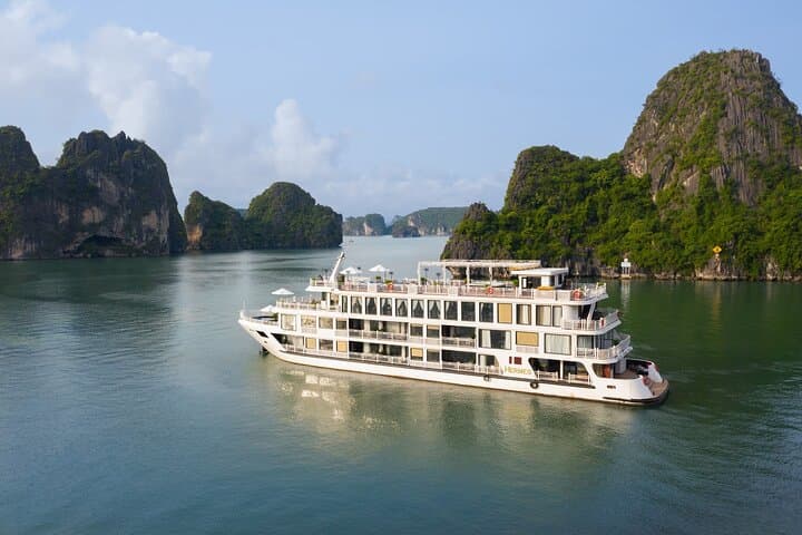 Overnight Halong Bay Cruise: 2-Day All-Inclusive Tour from Hanoi photo 3