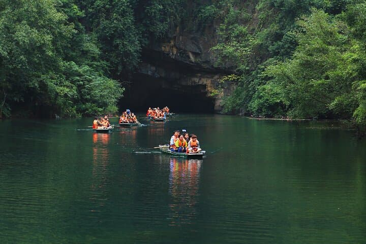 Full-Day Ninh Binh: Hoa Lu, Trang An & Mua Caves from Hanoi