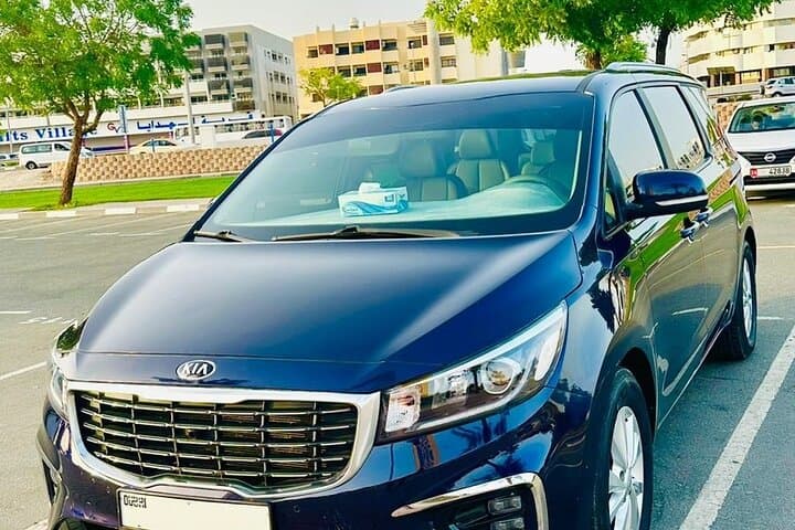 Private Dubai Car Charter: Chauffeured City Tours & Airport Transfers photo 3