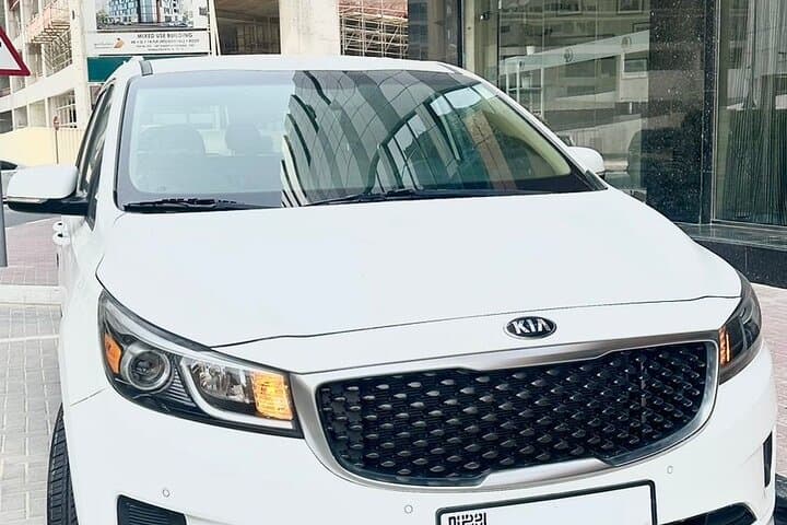 Private Dubai Car Charter: Chauffeured City Tours & Airport Transfers photo 4