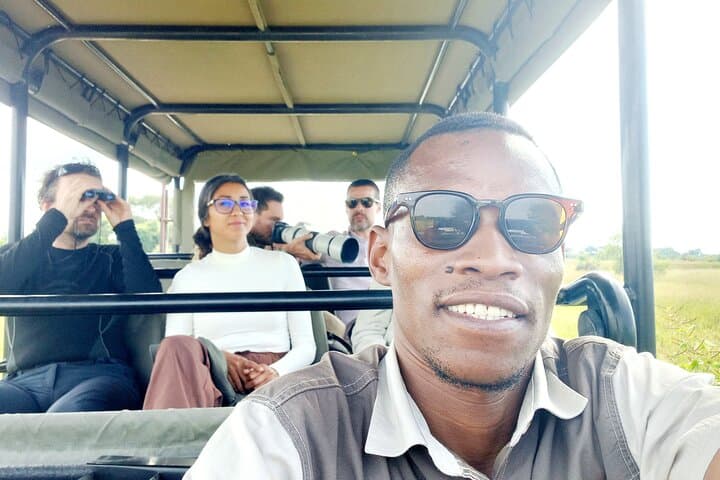 Okavango Delta Day Trip: Mokoro Canoe, Game Drive & Bush Walk photo 3
