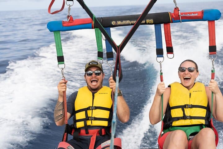 Parasail Over Kona: Big Island Parasailing Experience photo 3