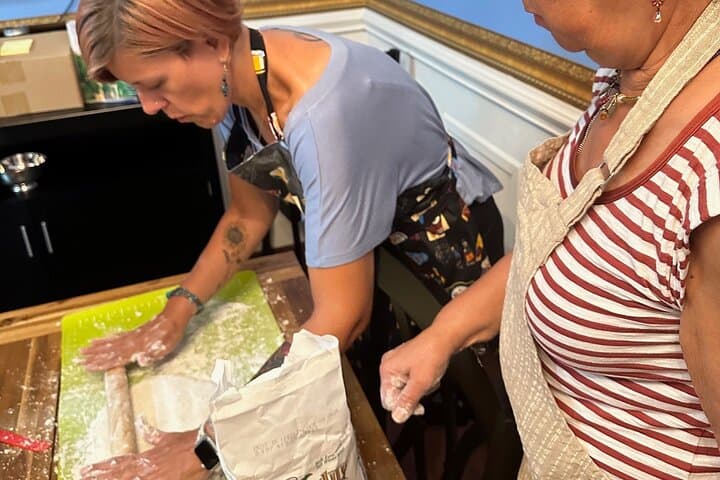 Hands-On Lowcountry Cooking Class in Charleston's French Quarter photo 2