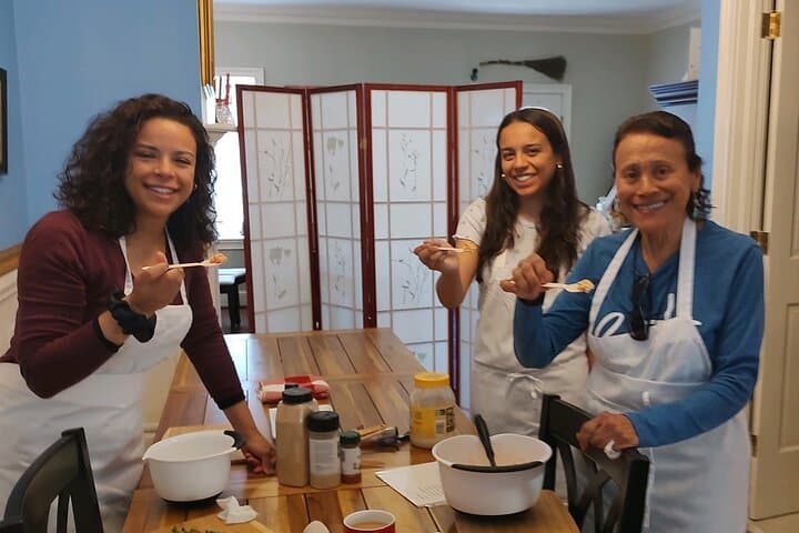 Hands-On Lowcountry Cooking Class in Charleston's French Quarter photo 5