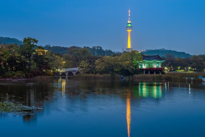 Daegu Full-Day Private Cultural Tour: Markets, Temples & Apsan Cable Car Views photo 5