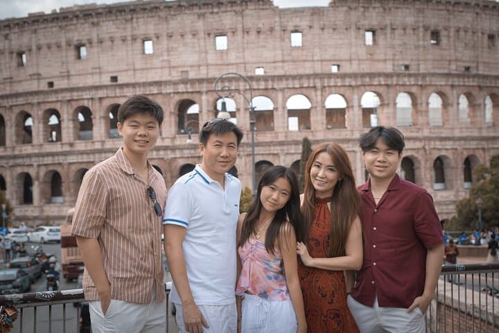 Rome Golf Cart Tour & Professional Photoshoot — Glide Through History with a Pro Photographer photo 5