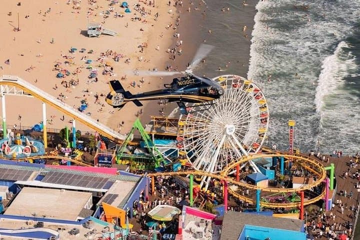 Los Angeles Coastline Private Helicopter Tour from Burbank — 30-Min Scenic Flight photo 4