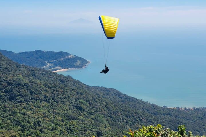 Extended Paragliding Flight Over Son Tra Peninsula, Da Nang photo 2