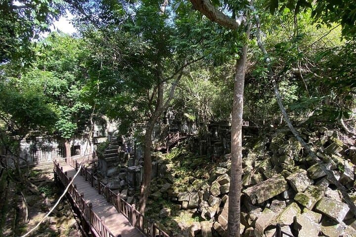 Beng Mealea Temple Tour: Explore Cambodia’s Wild Angkor and Artisan Workshops photo 4