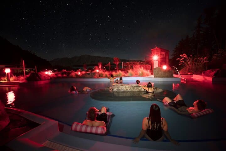 Tekapo Star Gazing Tour: Hot Pools & Dark Sky Experience in Lake Tekapo photo 5